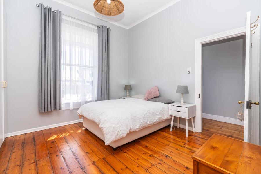 1 Bedroom Property for Sale in Woodstock Western Cape